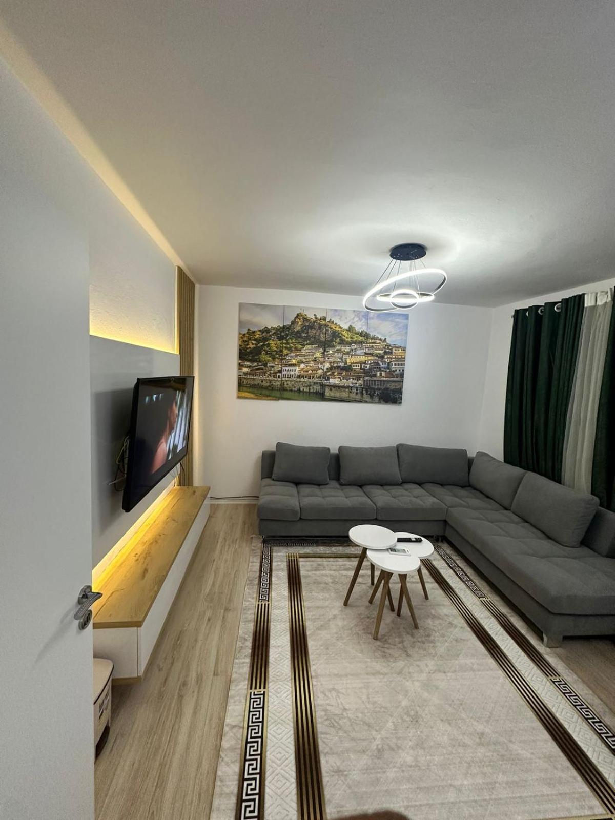 Rus Villa Berat Exterior photo