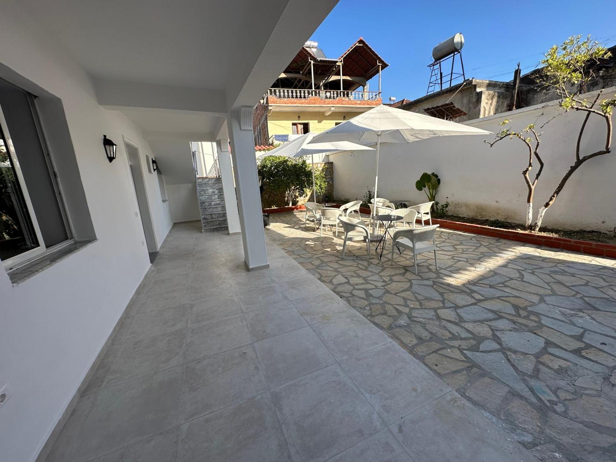 Rus Villa Berat Exterior photo